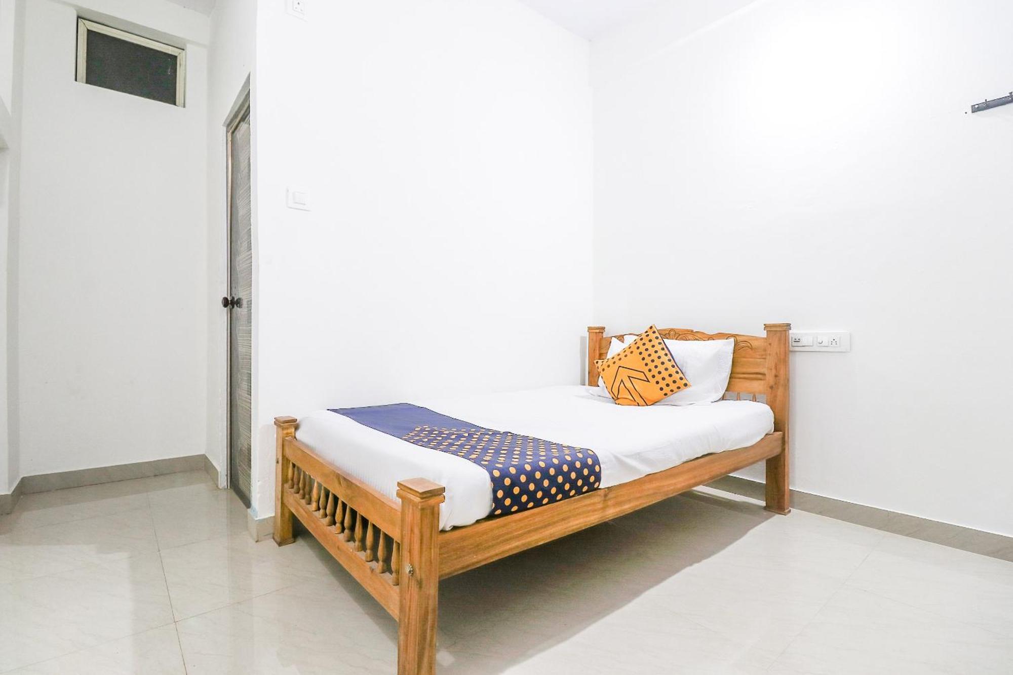 Spot On Rohini Inn Kadampuzha Kottakkal Εξωτερικό φωτογραφία